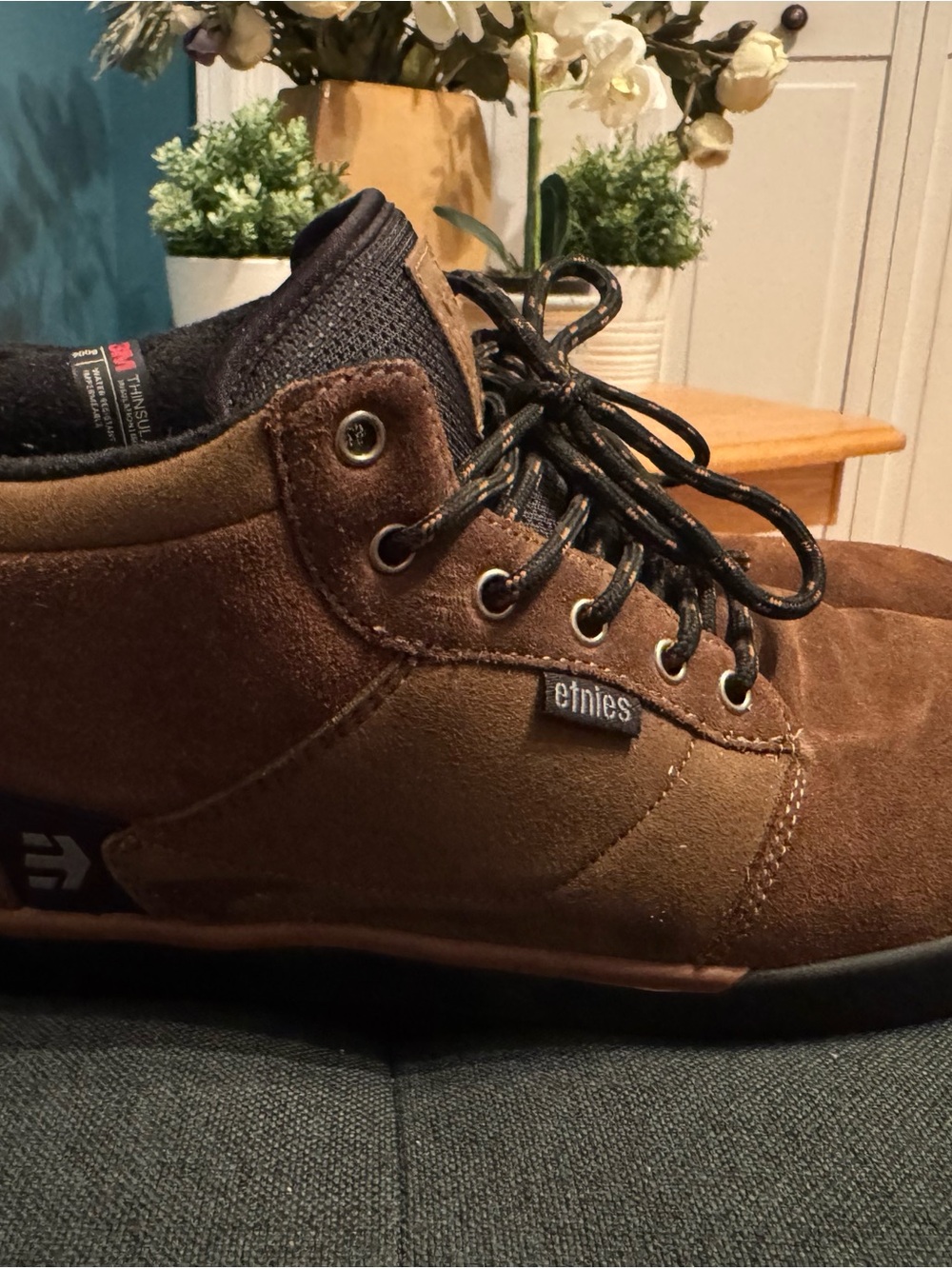 Etnies Brown Suede Lace-Up Skate Sneakers